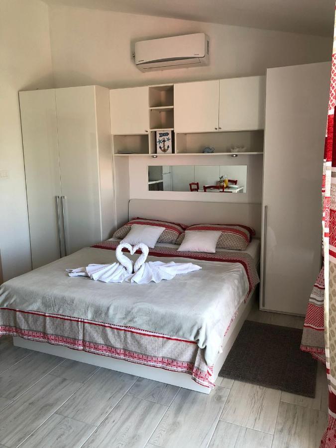 Apartmani Bolero - Obiteljski Odmor Vodice Exterior photo