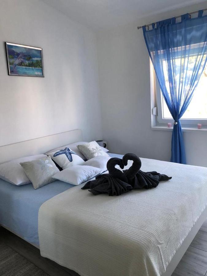 Apartmani Bolero - Obiteljski Odmor Vodice Exterior photo